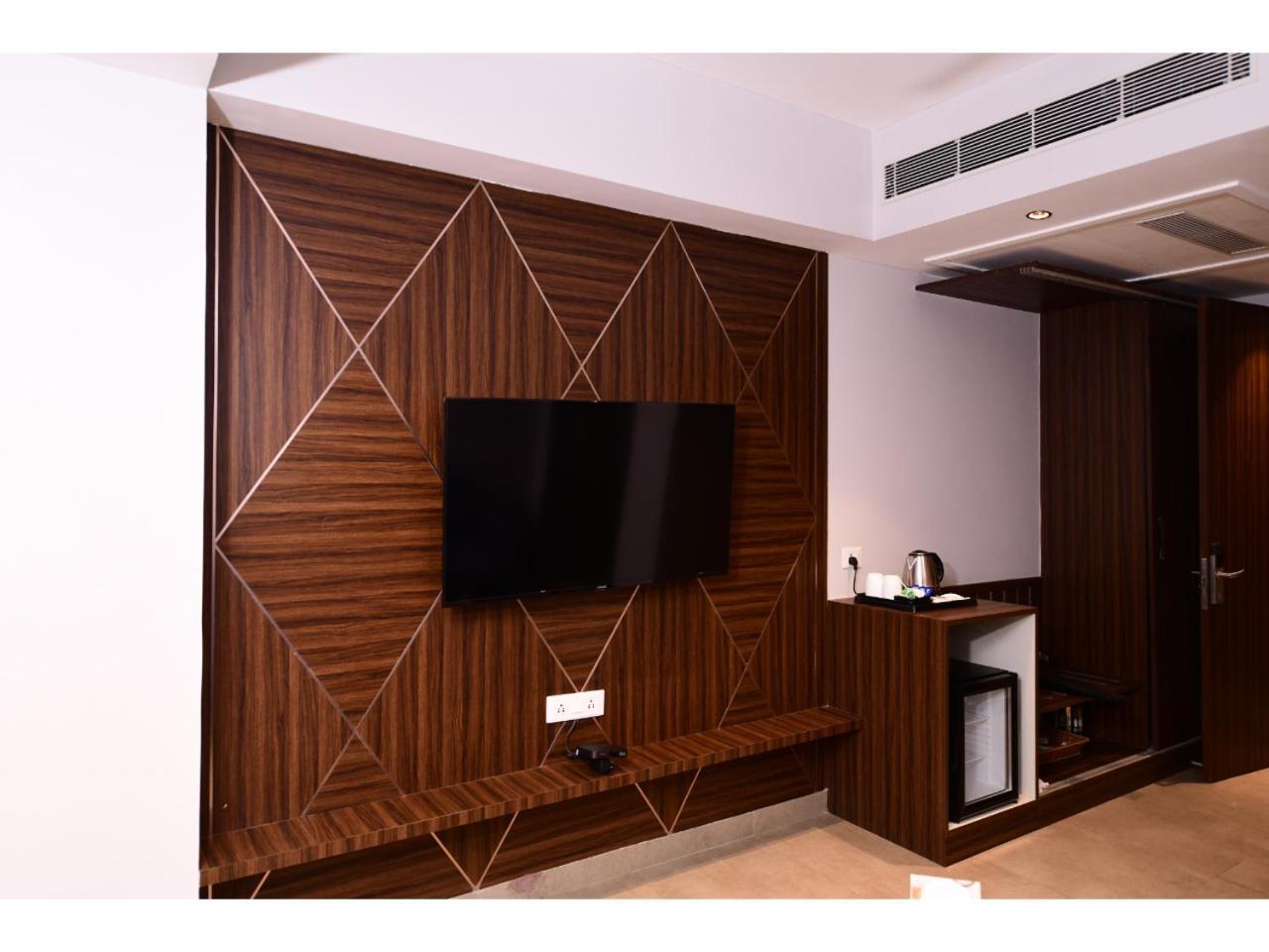 Belvedere Suites 그레이터 노이다 외부 사진