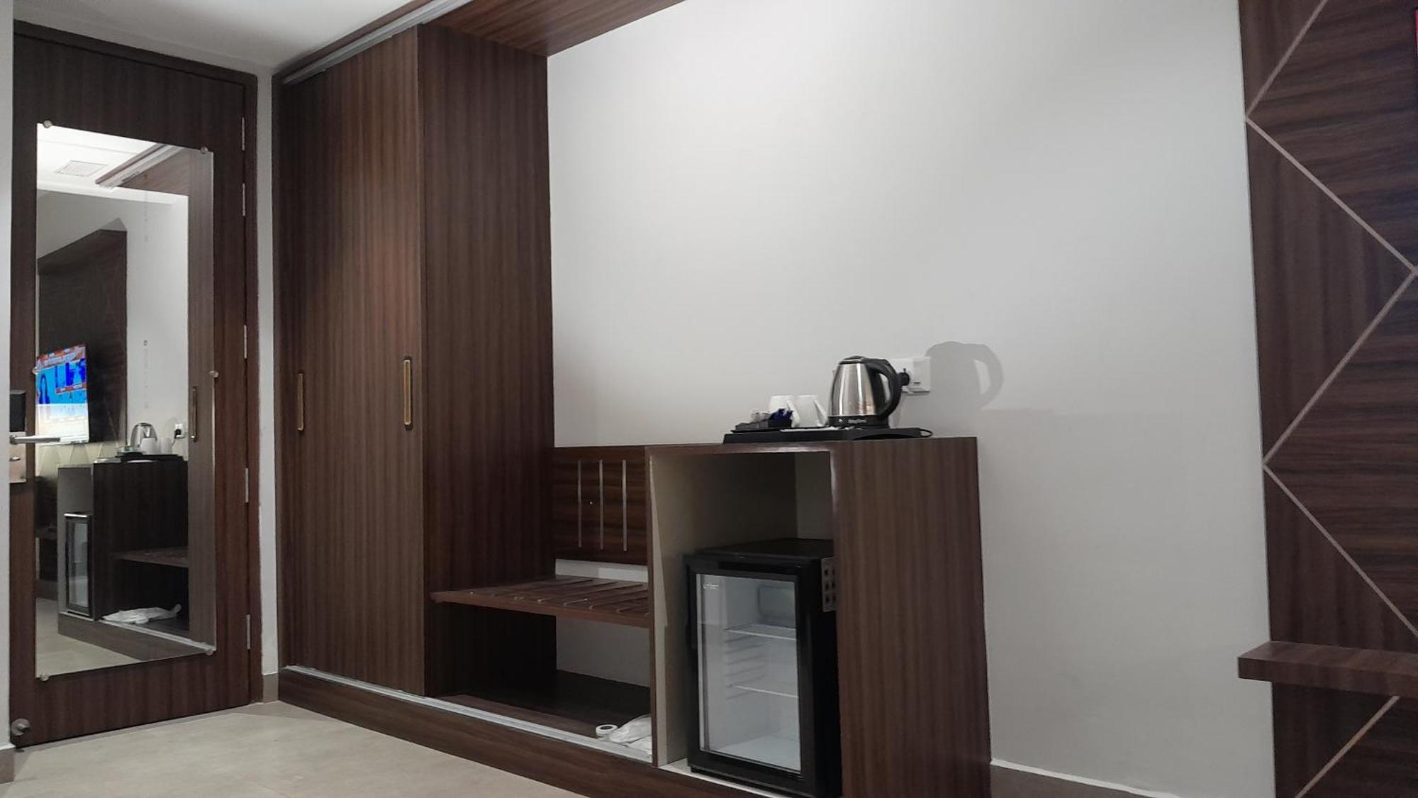 Belvedere Suites 그레이터 노이다 외부 사진