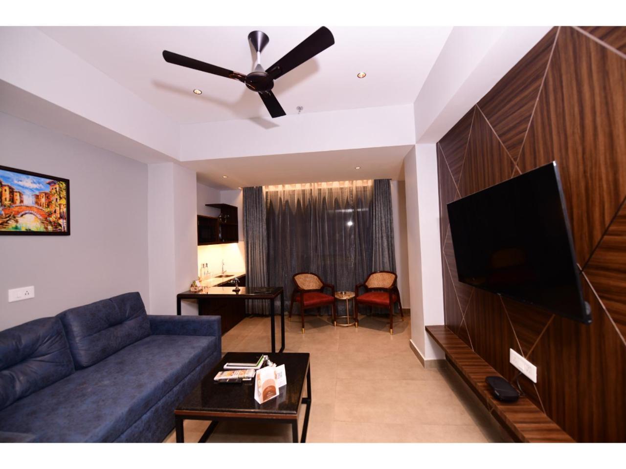Belvedere Suites 그레이터 노이다 외부 사진