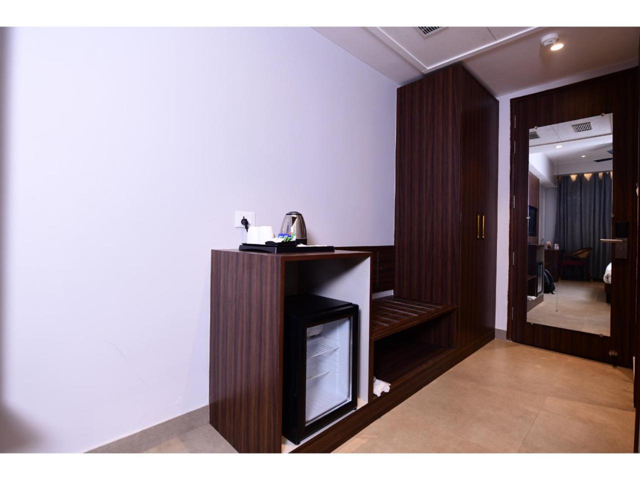 Belvedere Suites 그레이터 노이다 외부 사진